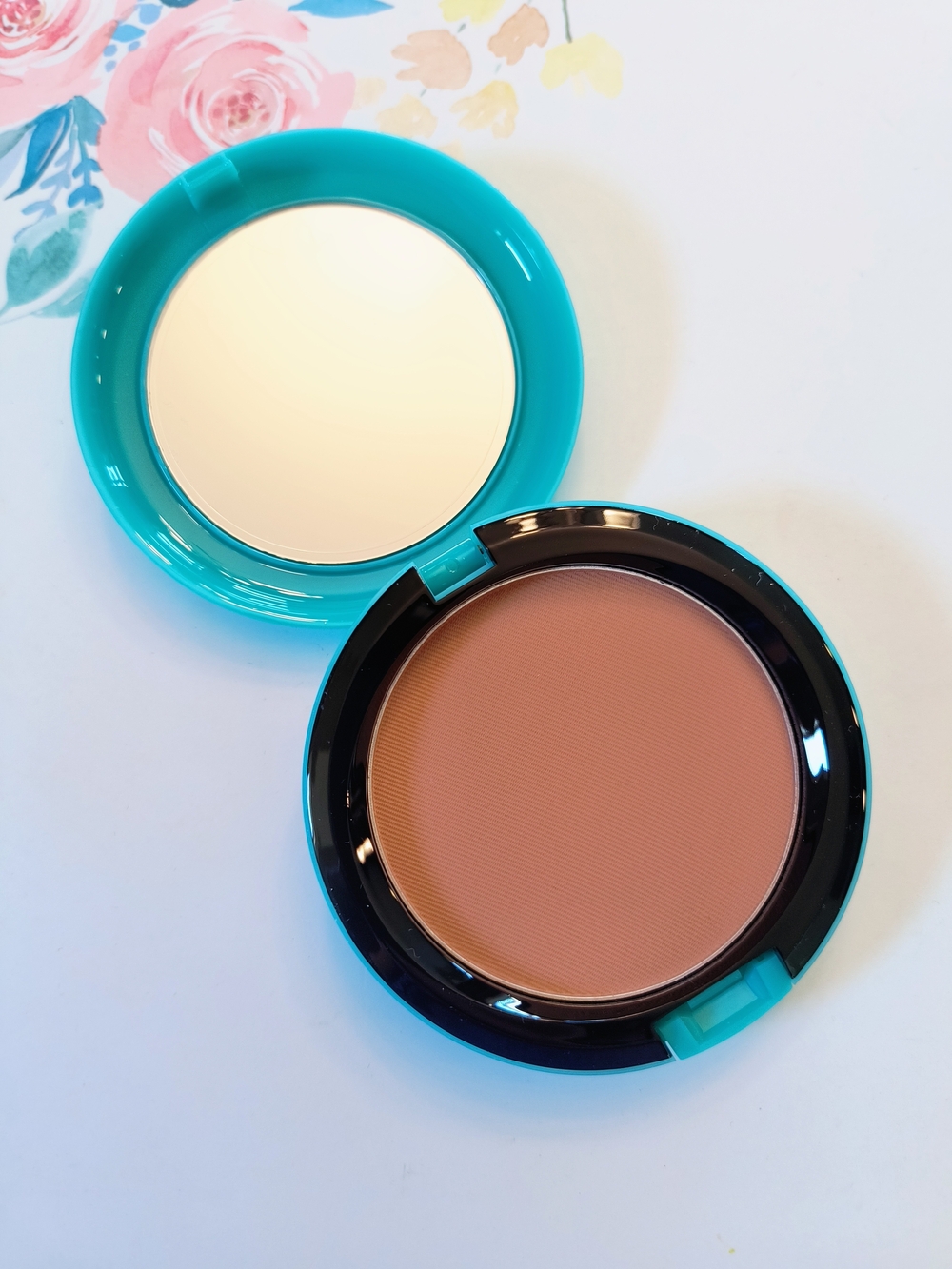 Patrick Starr X MAC Pressed Bronzing  Powder In Give Me Life - Warm Tan